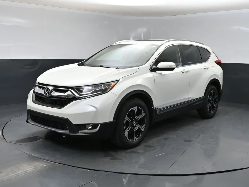 Certified Used 2018 White Honda Touring image 6