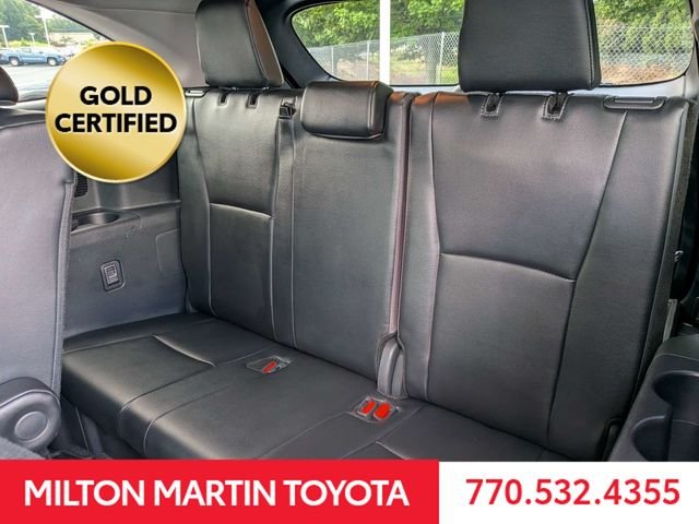 Certified Used 2025  Toyota XLE image 15