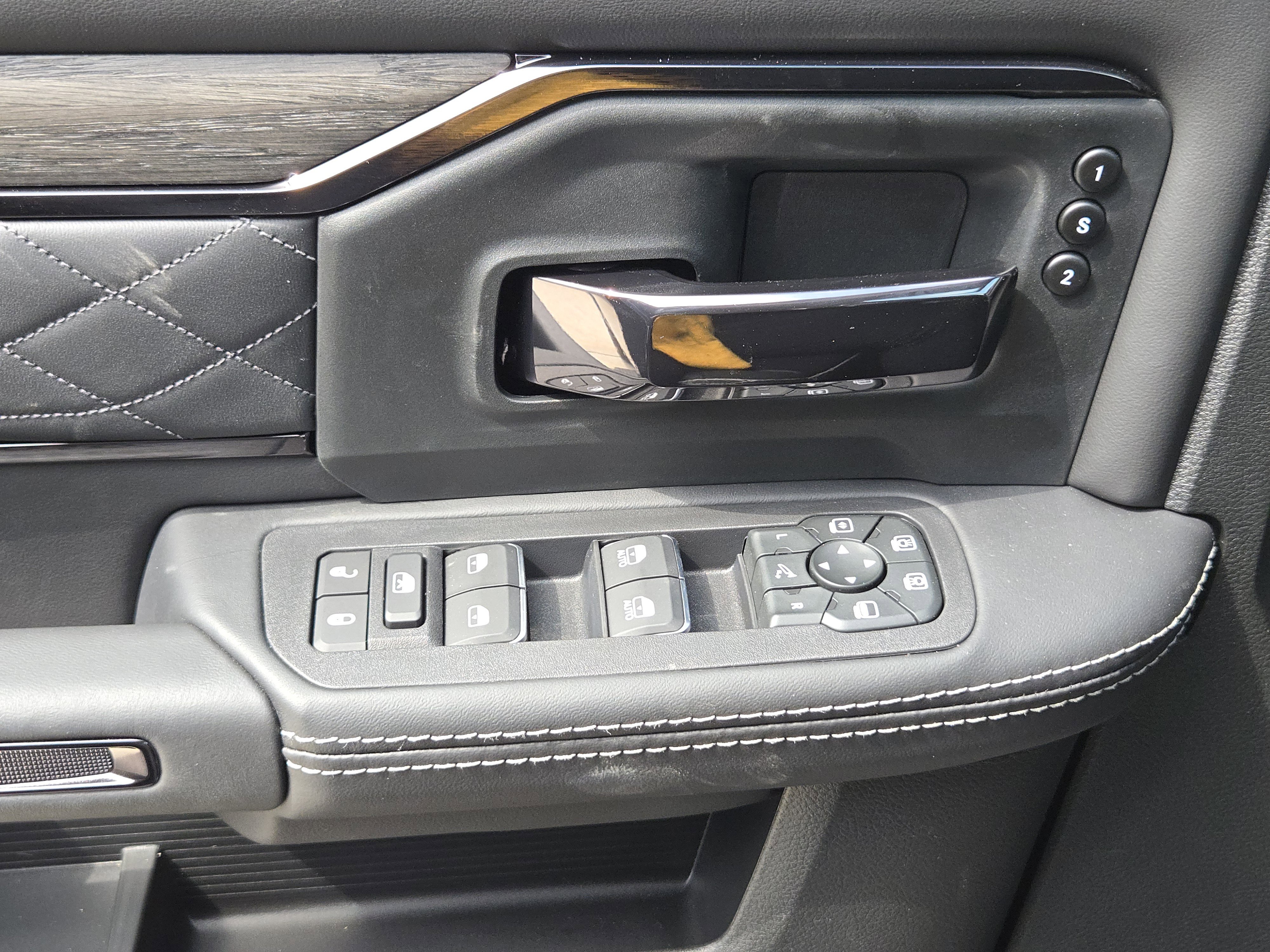 2026 RAM 2500 Limited - Photo 18