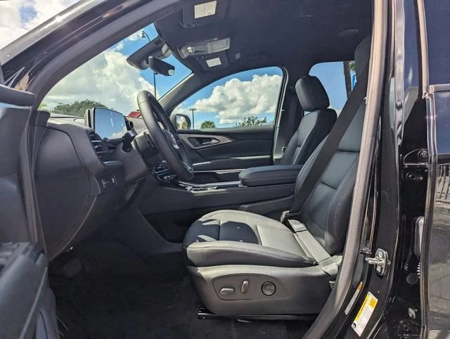 New 2026 Mosaic Black Metallic Chevrolet LT image 6