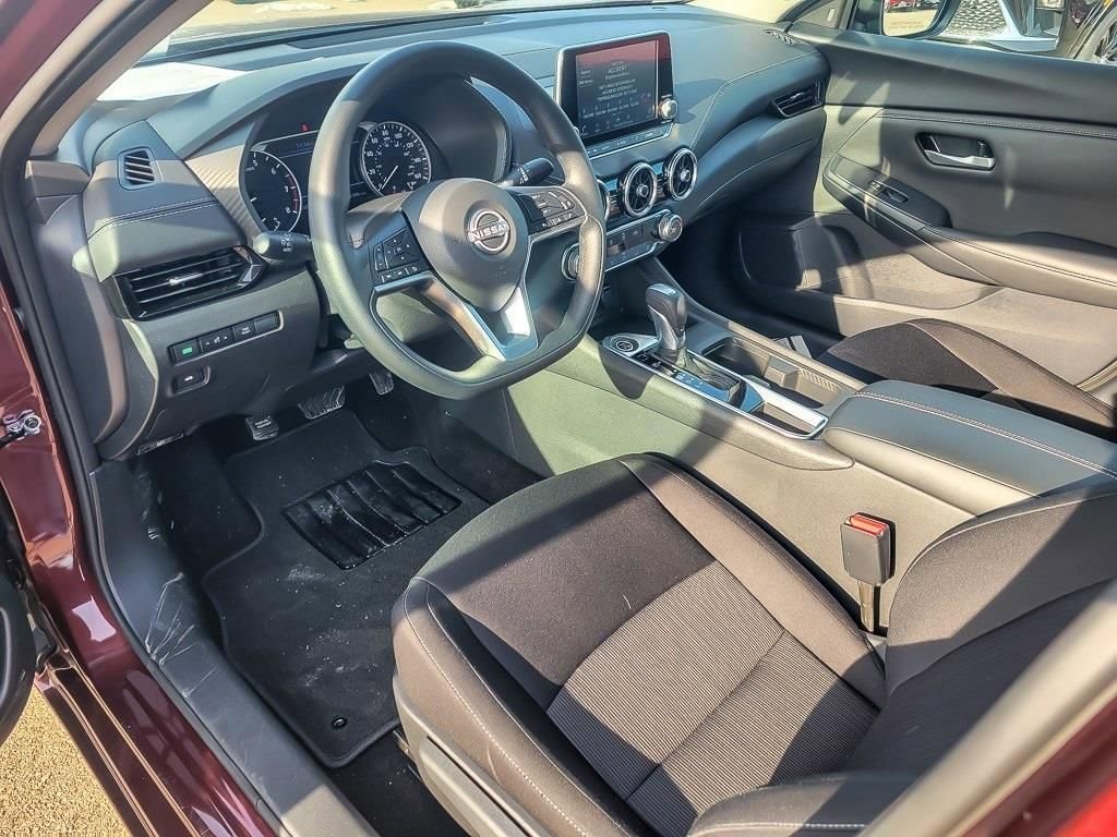 2025 NISSAN SENTRA - Image 6