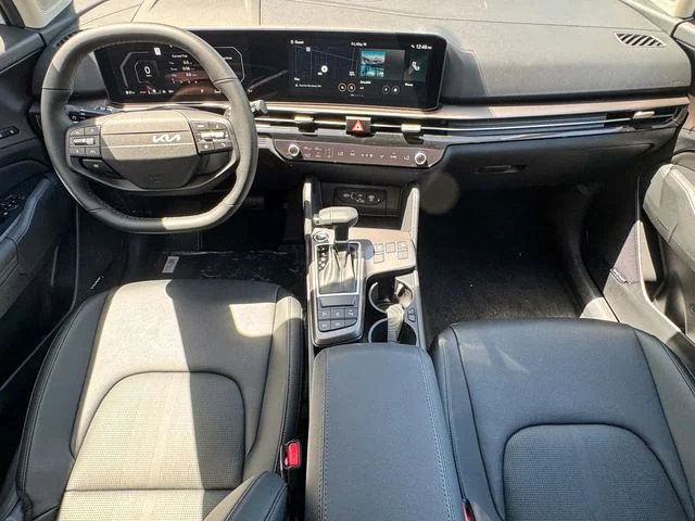 Used 2026 White Kia SX image 25