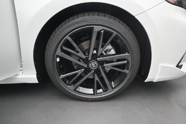 New 2026 Wind Chill Pearl/Black Toyota XSE image 16