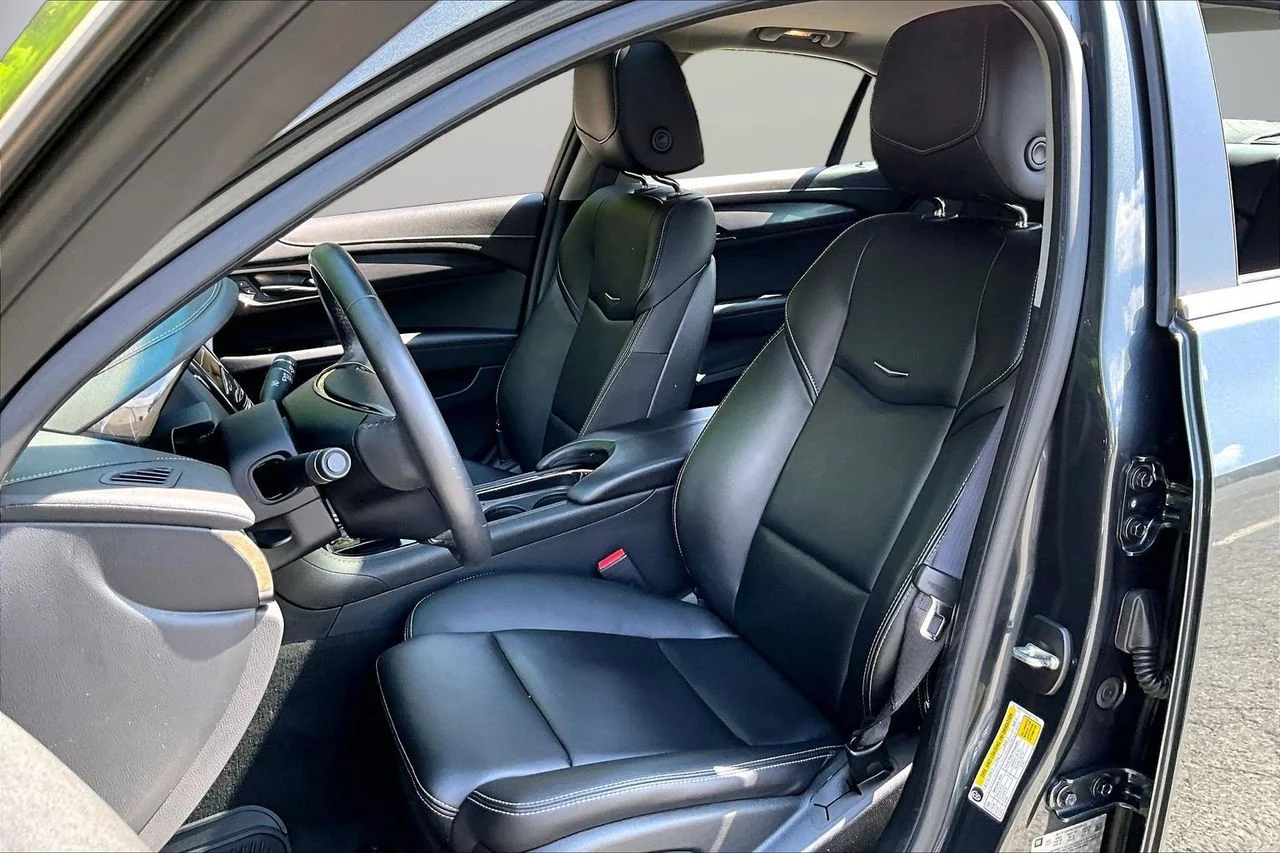 Used 2018 Gray Cadillac 2.0L Turbo image 21