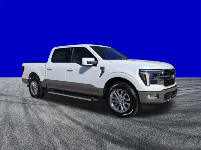 New 2026 Star White Metallic Tri-Coat Ford King Ranch® image 2