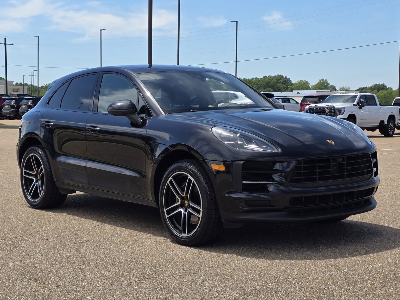 2021 Porsche Macan S's photo