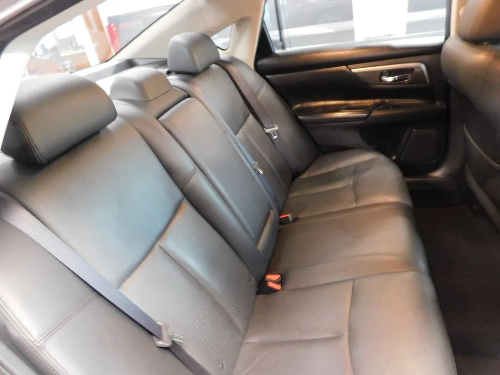 Used 2015 Gun Metallic Nissan 2.5 SL image 34