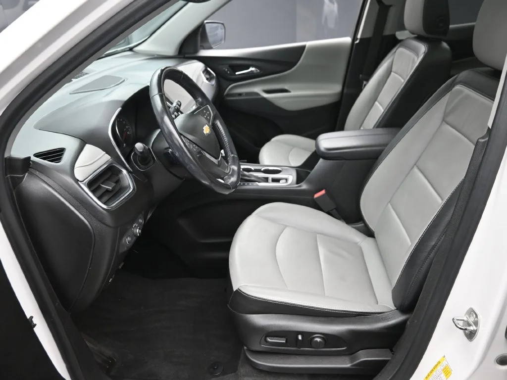 Used 2019 Beige Chevrolet Premier image 17