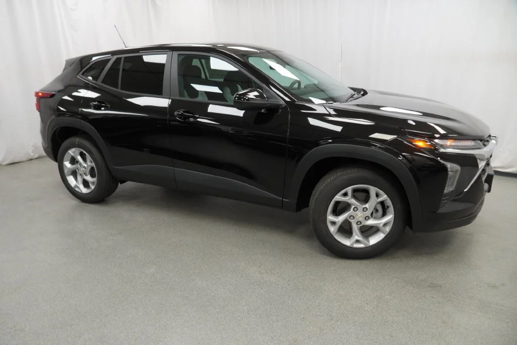 2026 Chevrolet Trax LS - Photo 13