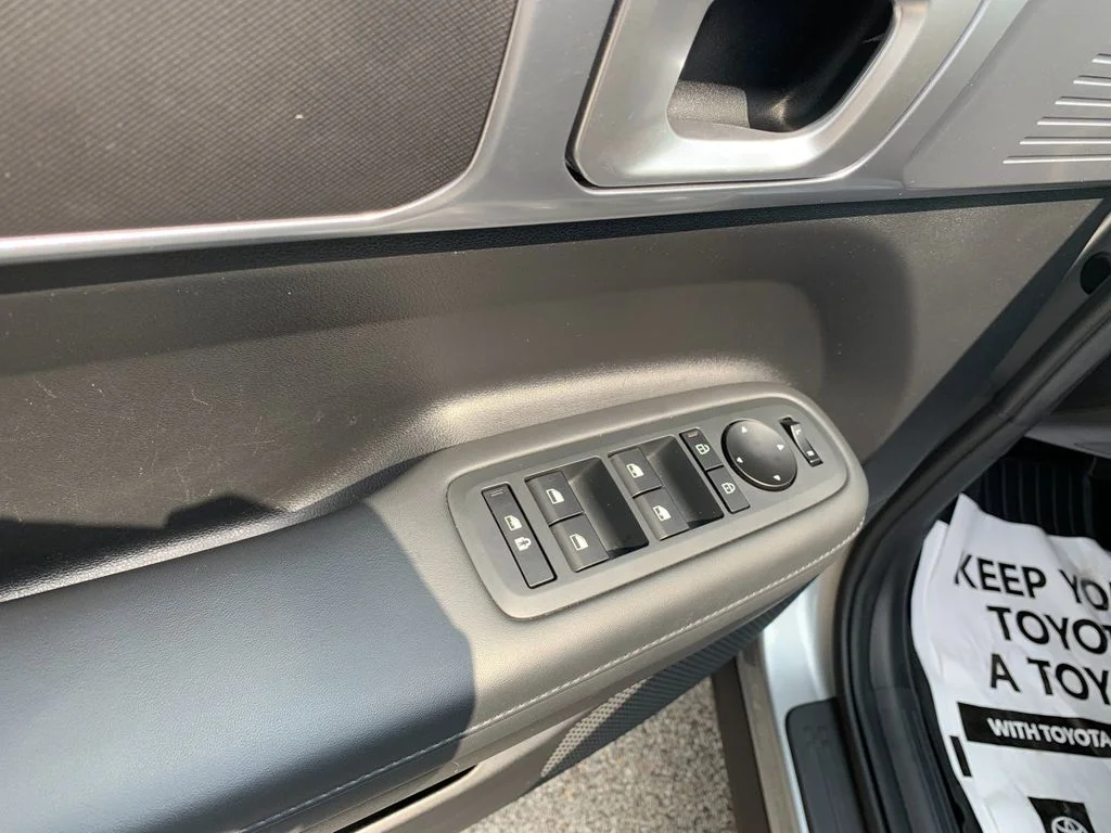 Used 2024 Silver Hyundai XRT image 13