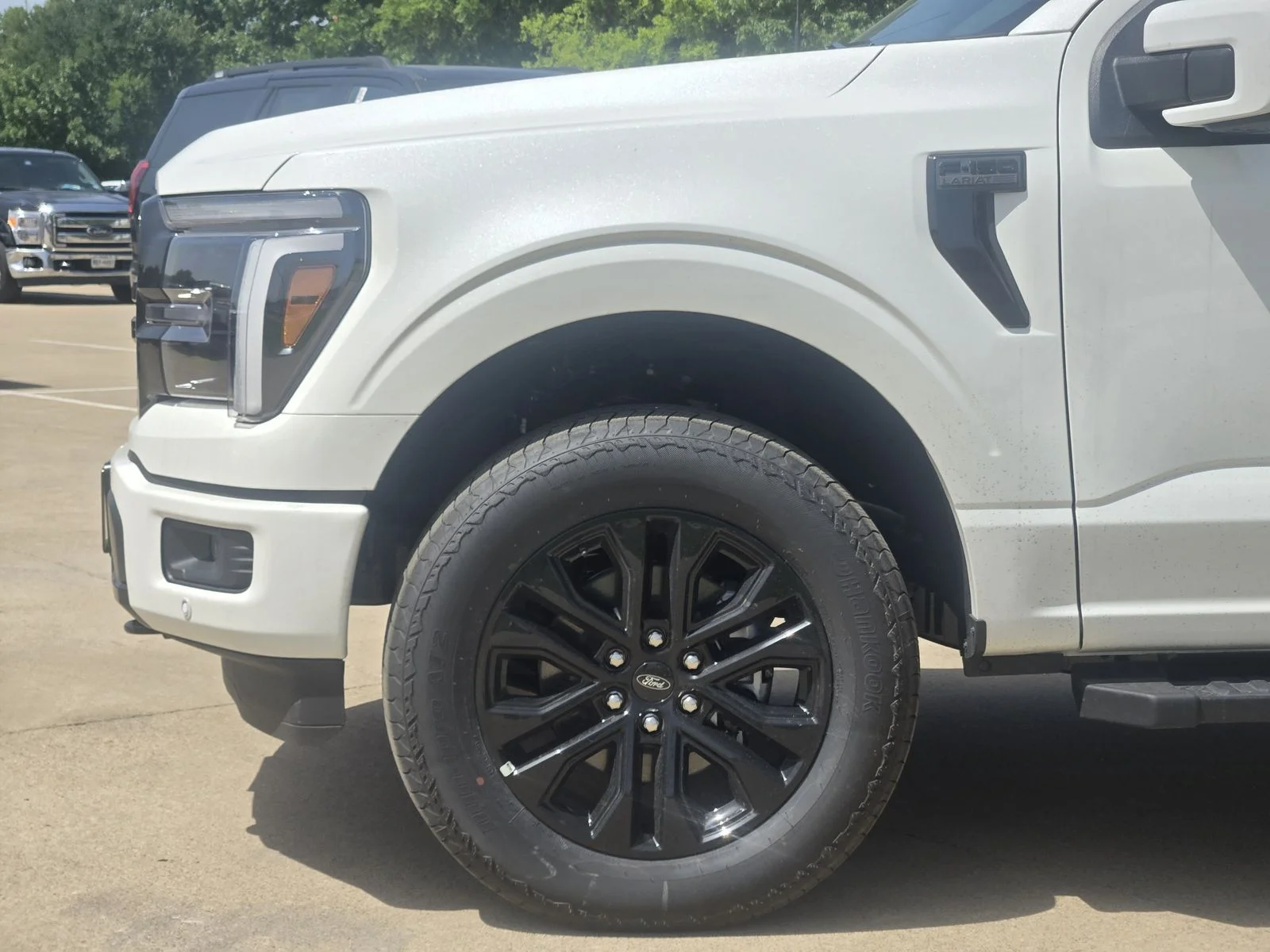 New 2026 Star White Metallic Tri-Coat Ford Lariat® image 6