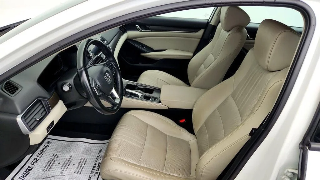 Used 2020 Platinum White Pearl Honda EX-L 1.5T CVT image 19