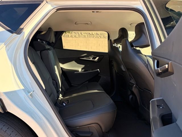 Used 2024 Glacier Kia Wind image 15