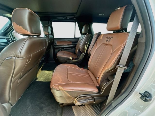 Used 2023 White Ford King Ranch image 26
