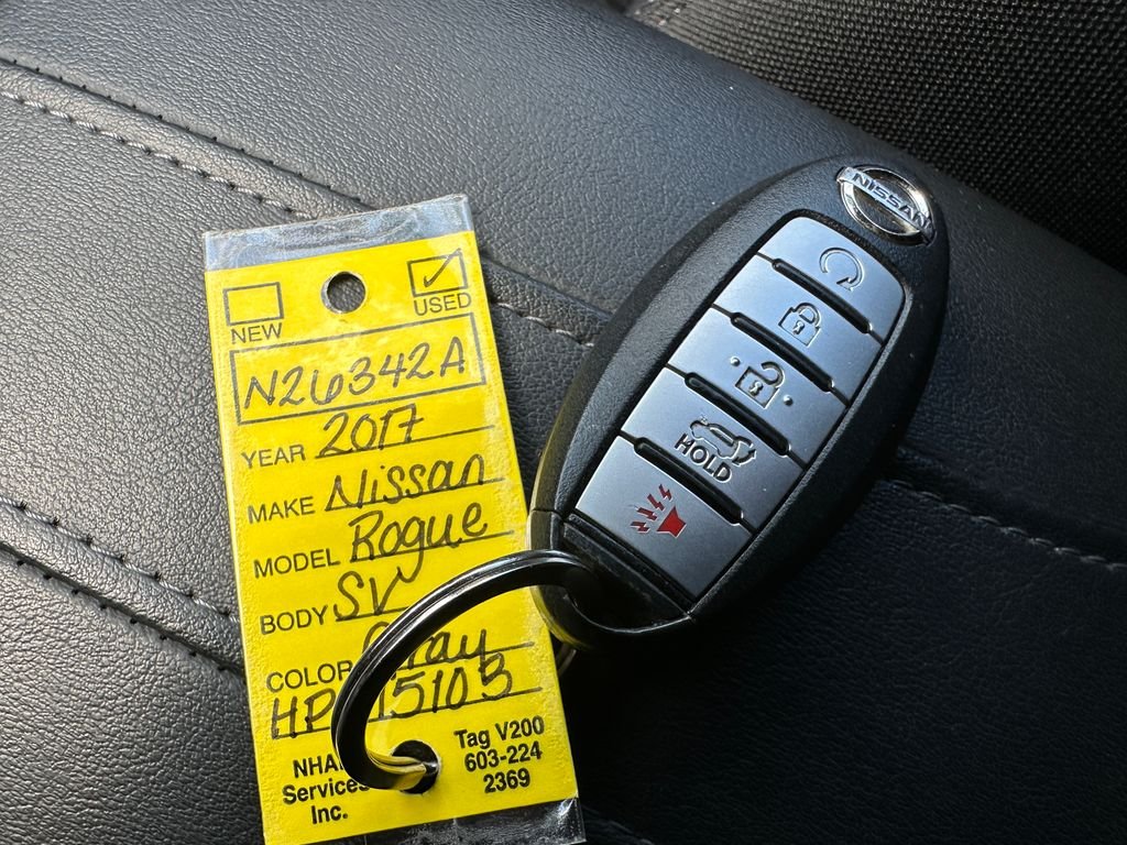 Used 2017 Gray Nissan SV image 29