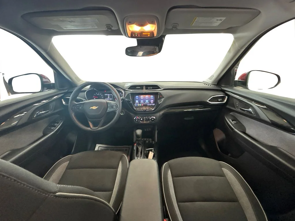 Used 2023 Red Chevrolet LT image 17