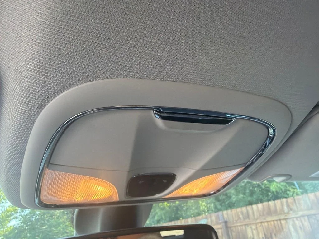 Used 2019 Gray Jeep Limited image 17