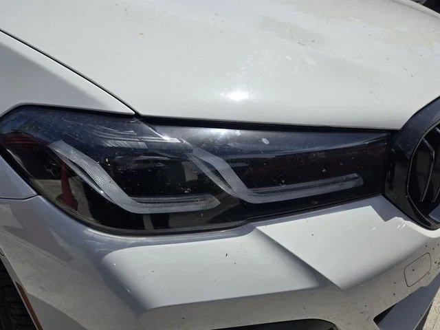 Used 2022 White BMW M550i xDrive image 11