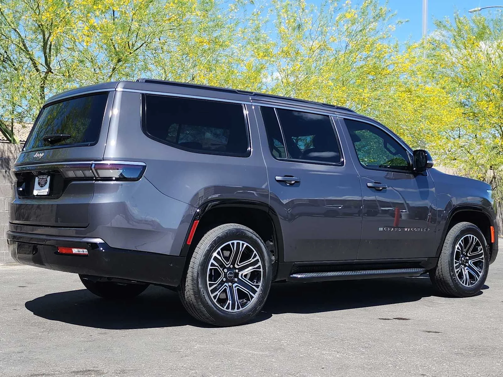 New 2026 Baltic Gray Metallic Clearcoat Jeep  image 9