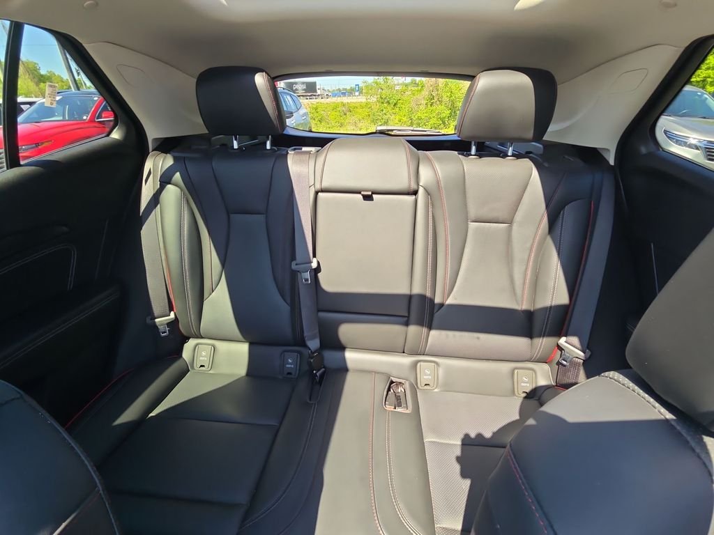 Used 2023 Black Buick Essence image 29