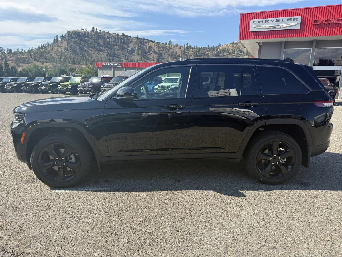 New 2026 Black Jeep Altitude image 3