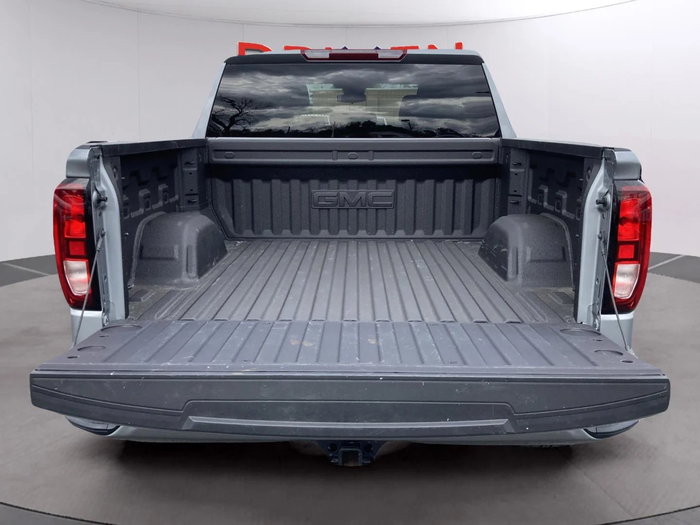New 2026 Sterling Metallic GMC Elevation image 30