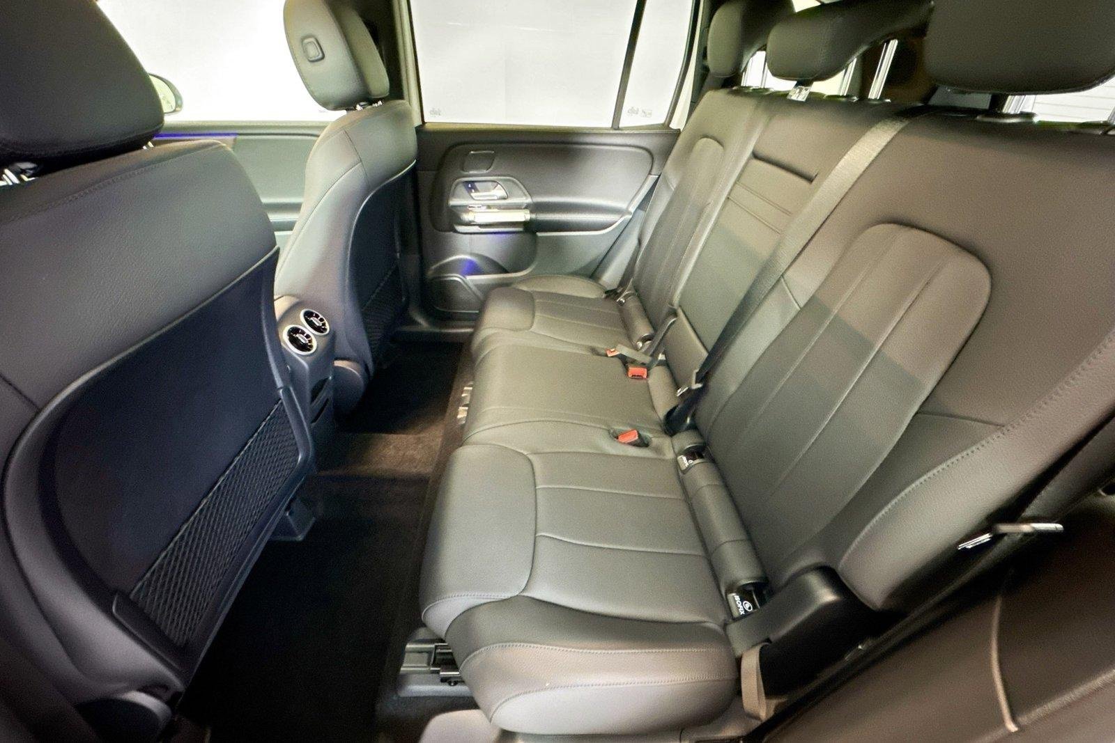 New 2026 Night Black Mercedes-Benz GLB 250 image 22