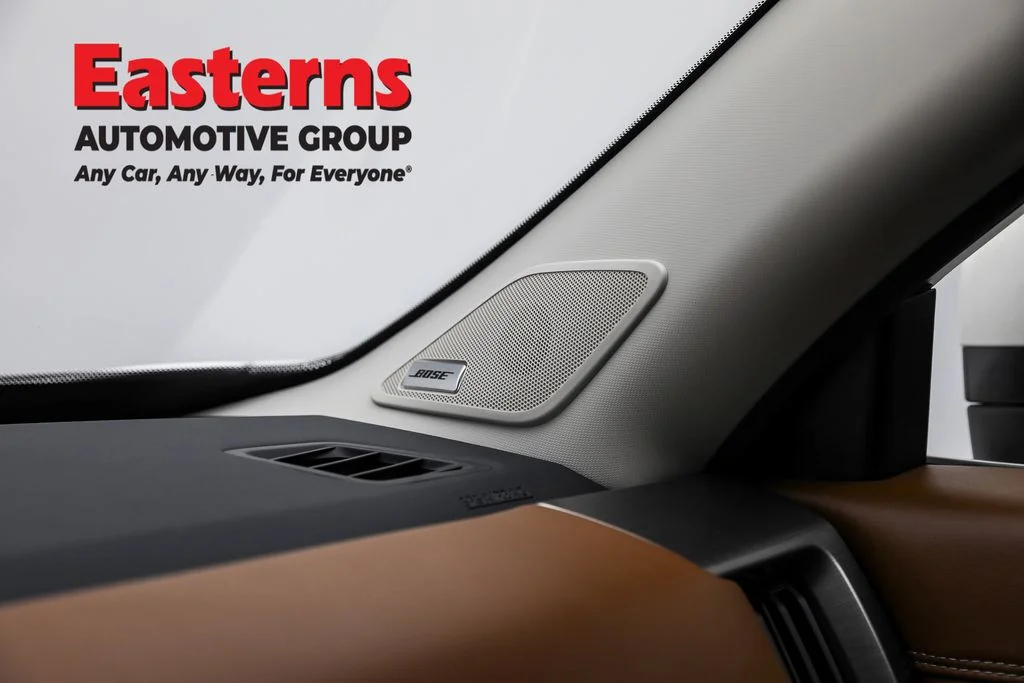 Used 2022 White Nissan Platinum image 22