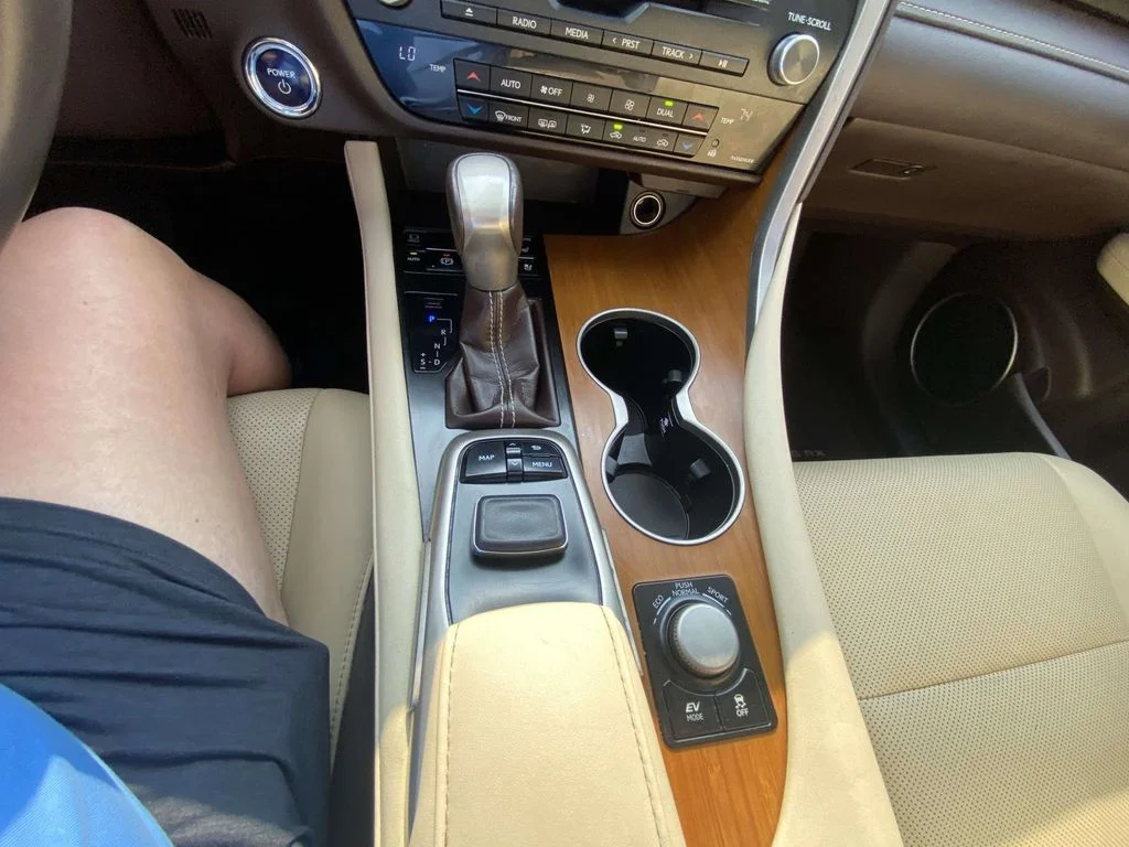 Used 2018 Obsidian Lexus Base image 24