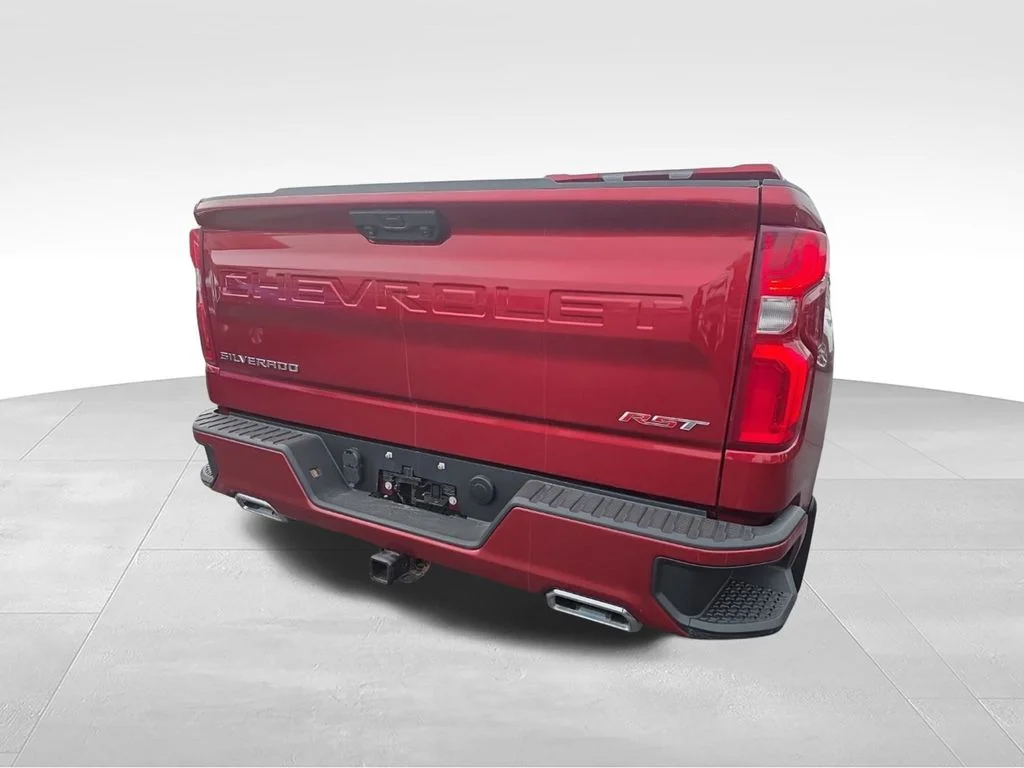 Used 2023 Red Chevrolet RST image 23