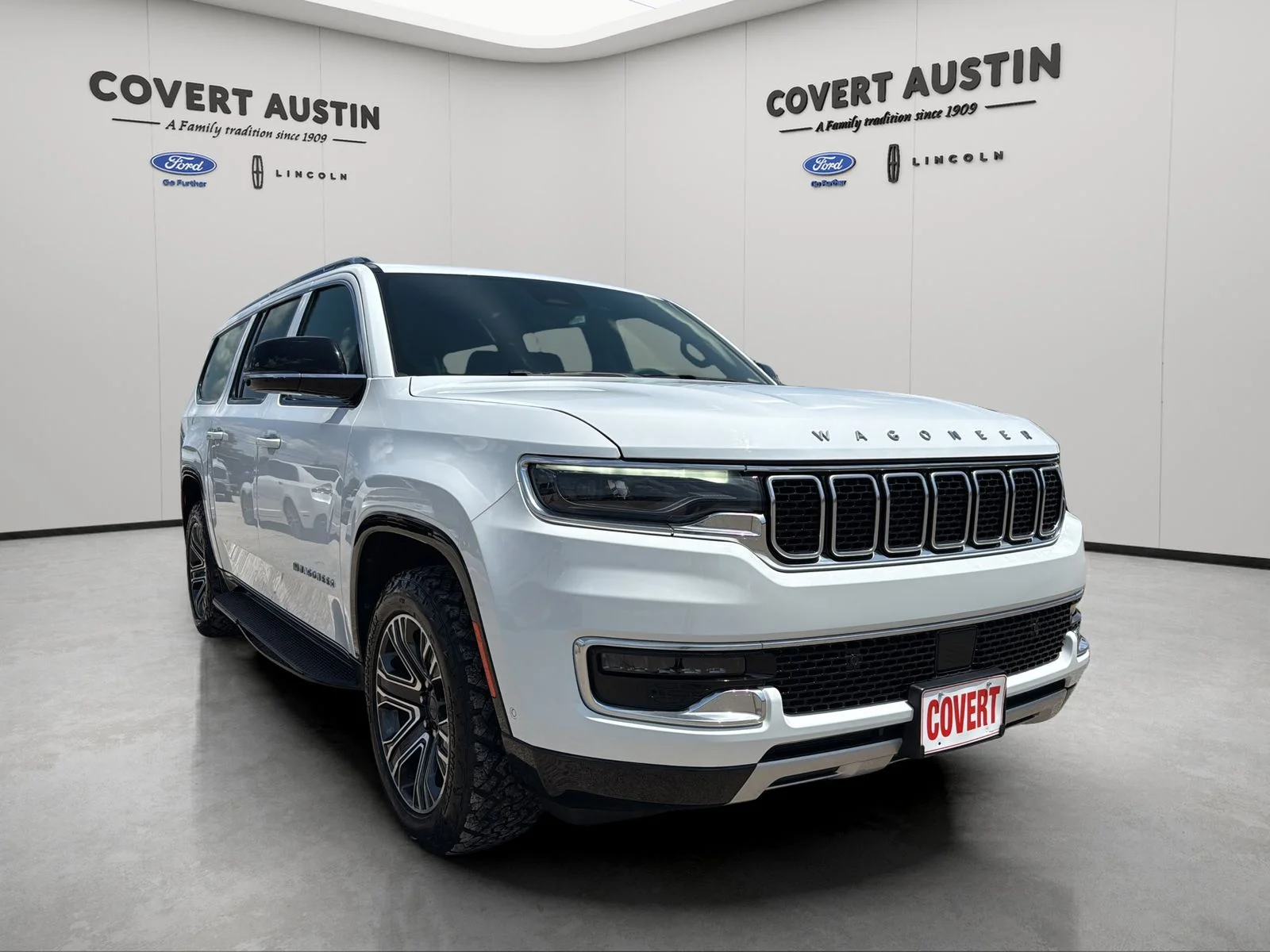 Used 2024 White Jeep Series II image 7