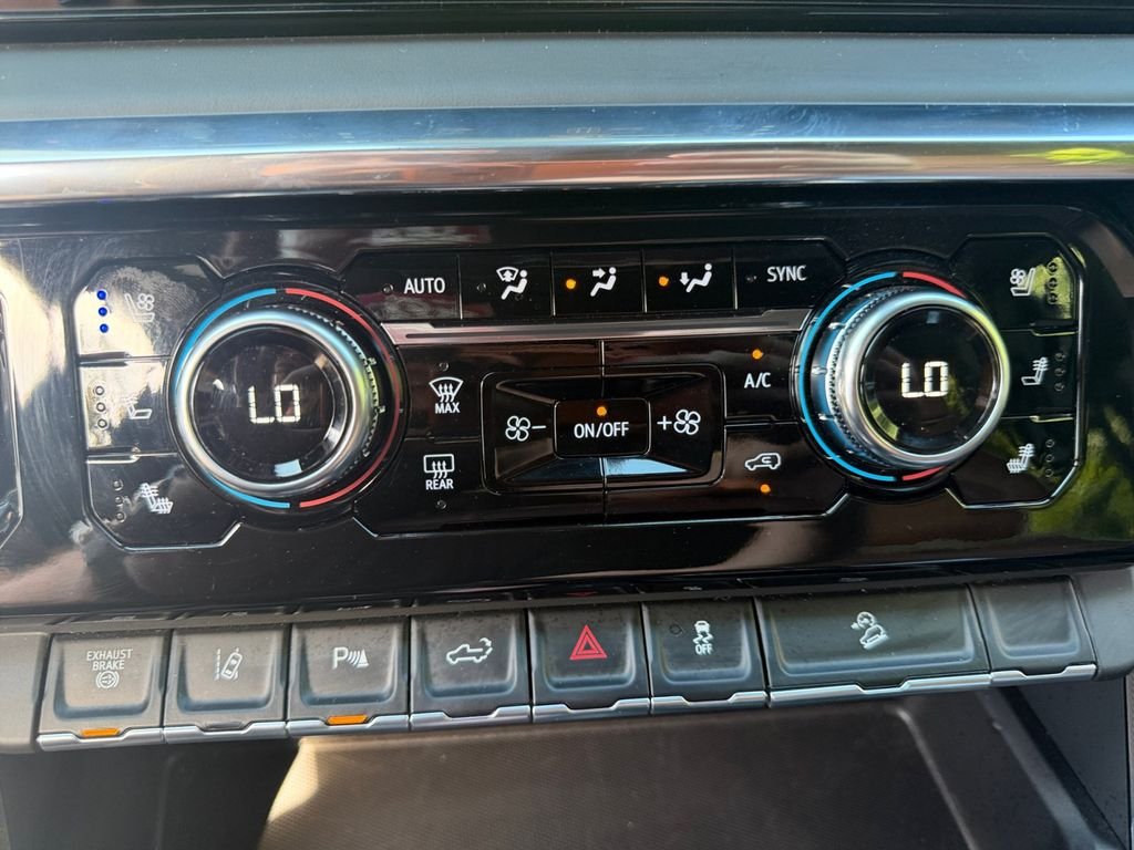 Used 2026 White GMC Denali Ultimate image 19