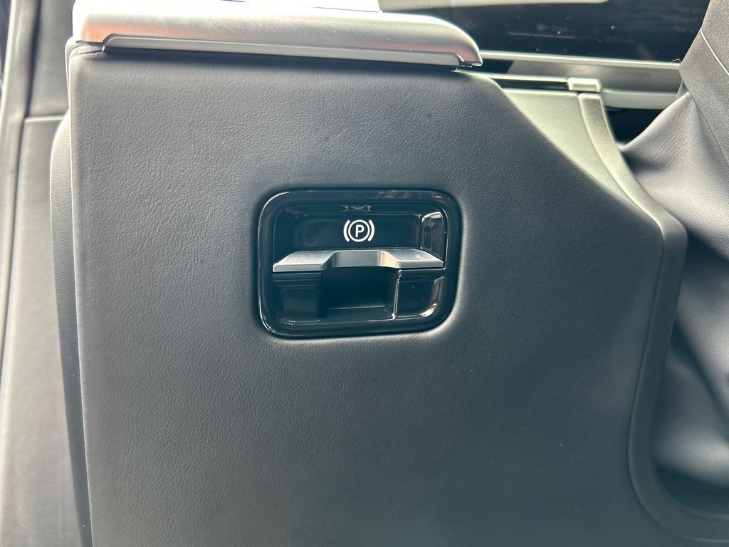 Certified Used 2024  Mercedes-Benz Maybach S 680 image 15