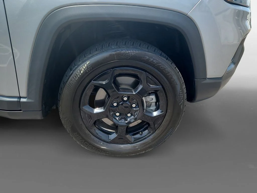 Used 2024 Black Jeep Trailhawk image 16