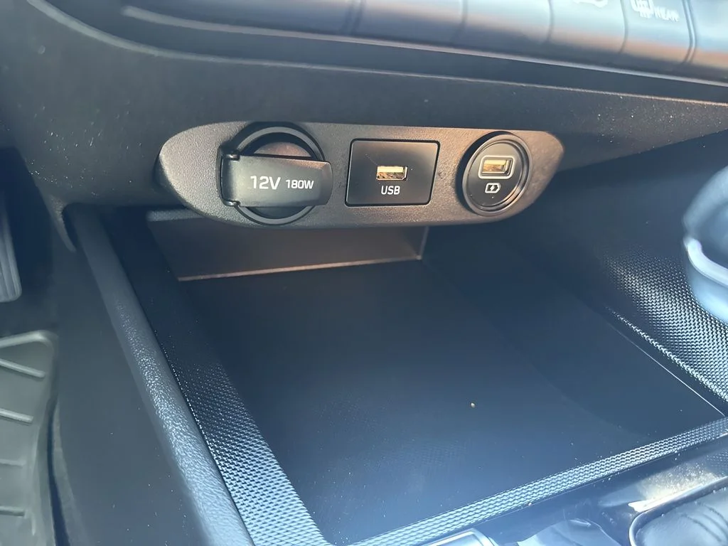 Used 2023 Blue Hyundai SE image 14