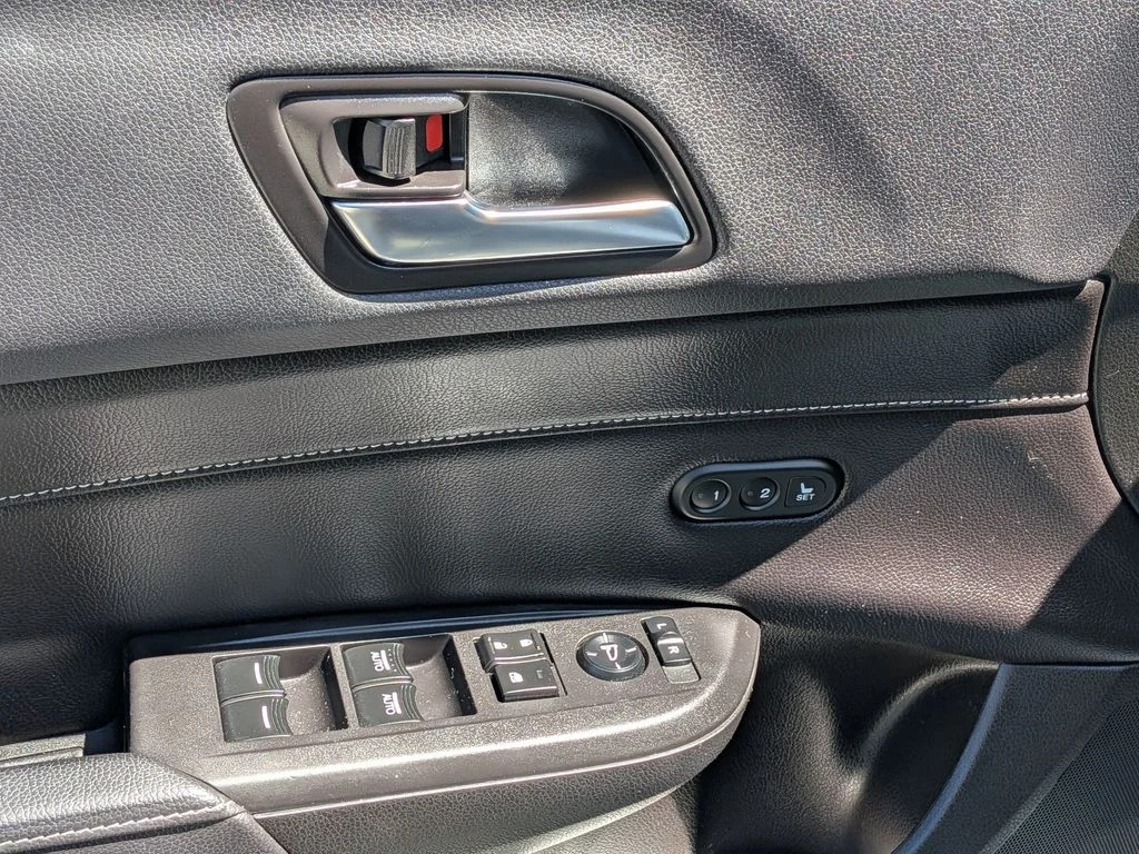 Used 2022  Acura Premium Package image 14