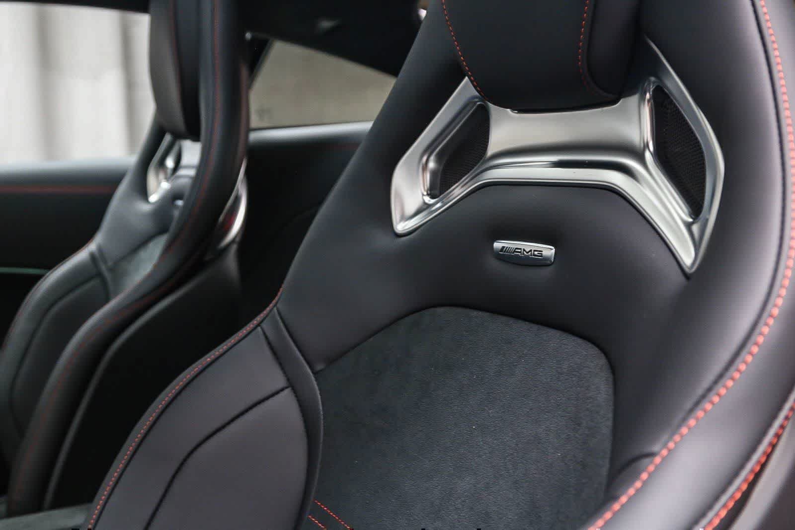 New 2025 MANUFAKTUR paint MANUFAKTUR opalite white magno Mercedes-Benz AMG® GT 63 Coupe image 23