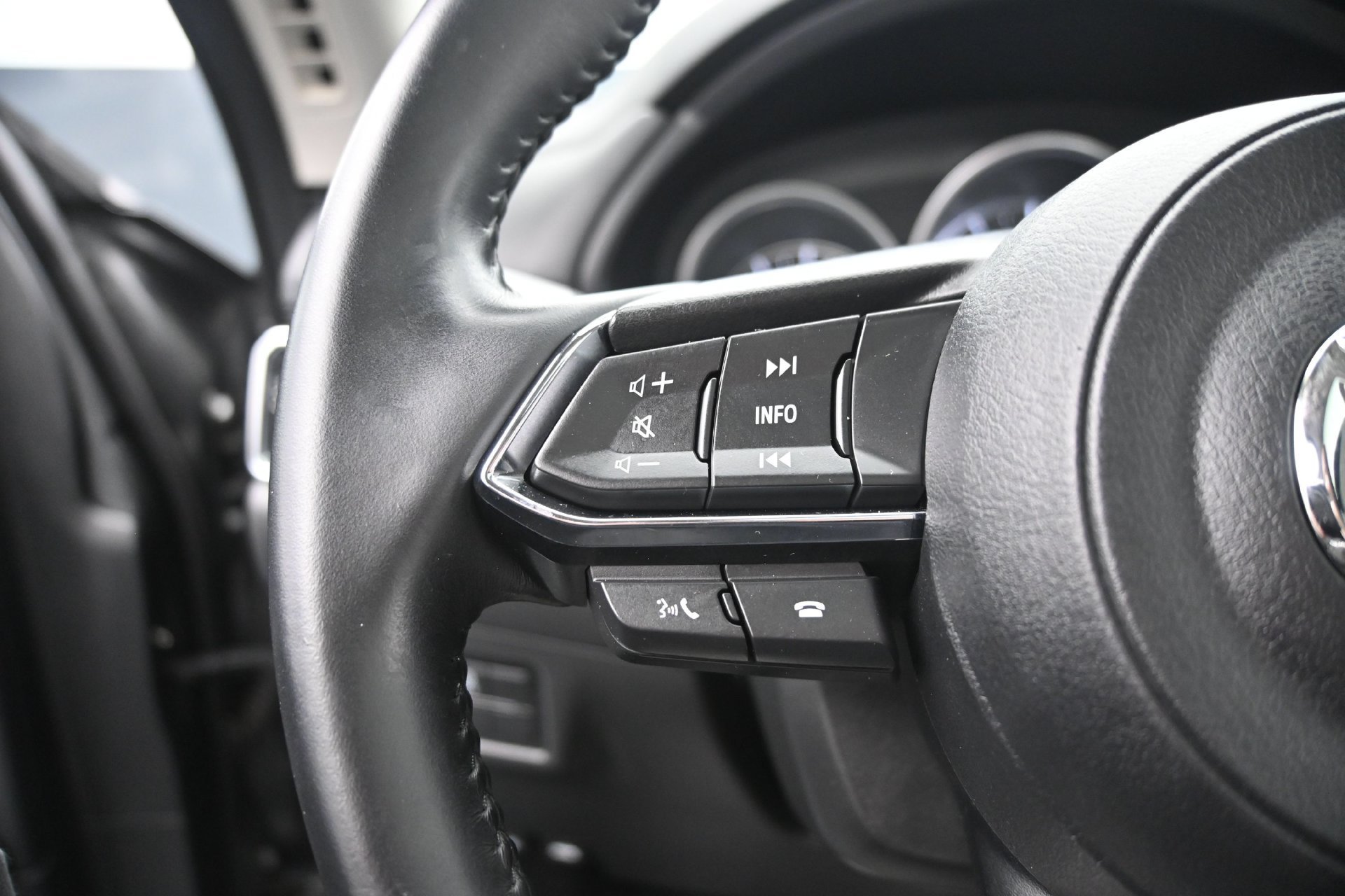 Used 2021 Machine Gray Metallic Mazda Touring AWD image 23