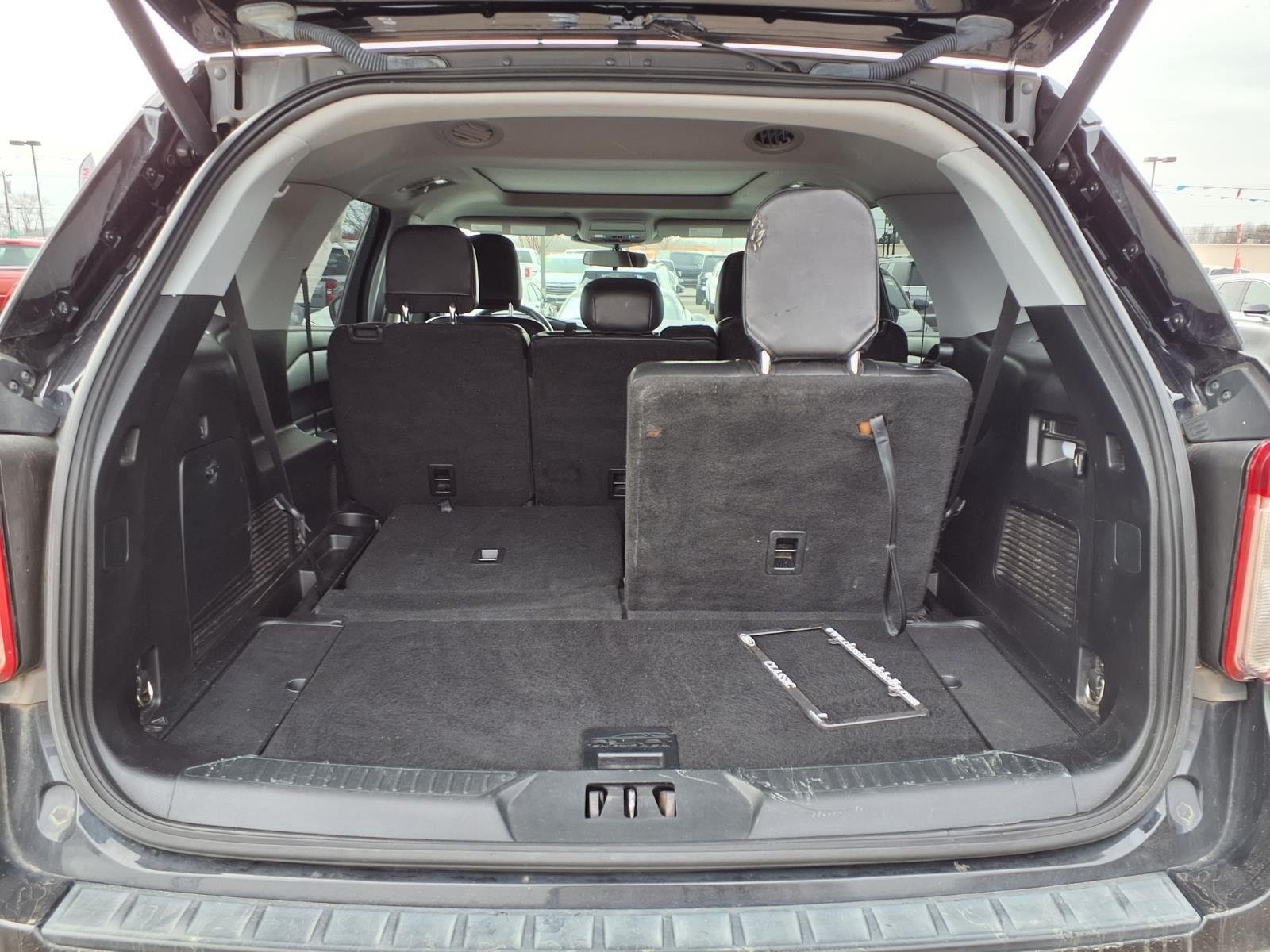 Used 2021 Agate Black Metallic Ford XLT image 32