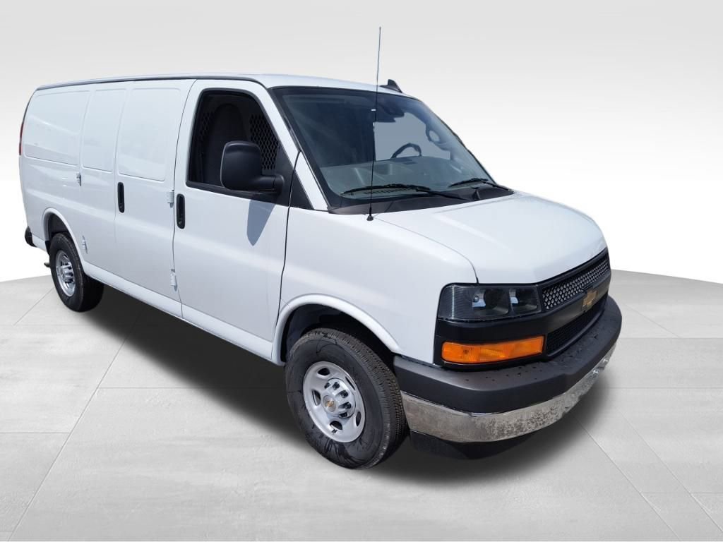 2025 Chevrolet Express Cargo