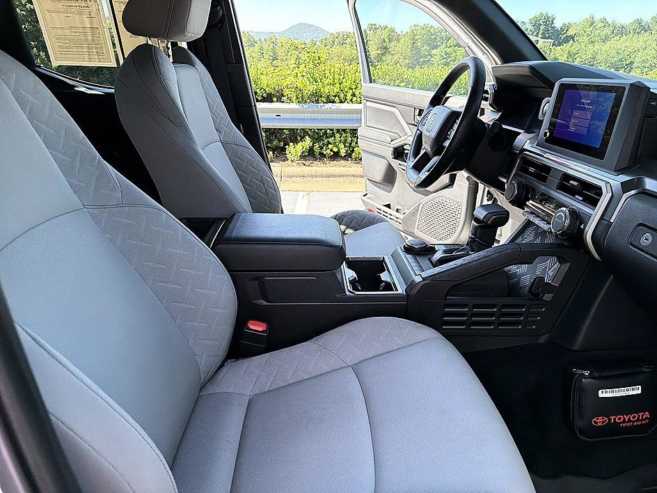 Used 2025 Celestial Silver Metallic Toyota SR5 image 19