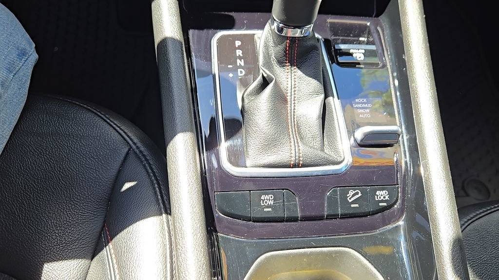 Used 2025 Hydro Blue Pearlcoat Jeep Trailhawk image 19