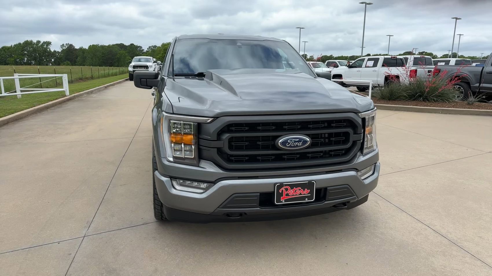 Used 2023 Gray Metallic Ford XLT image 4