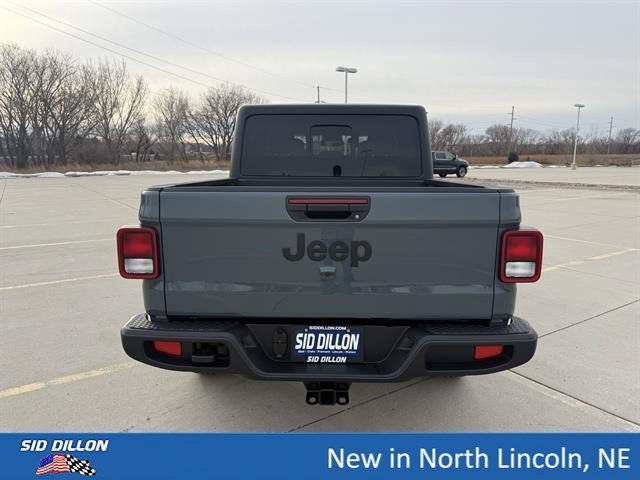 New 2026 Anvil Clear-Coat Exterior Paint Jeep Sport S image 4