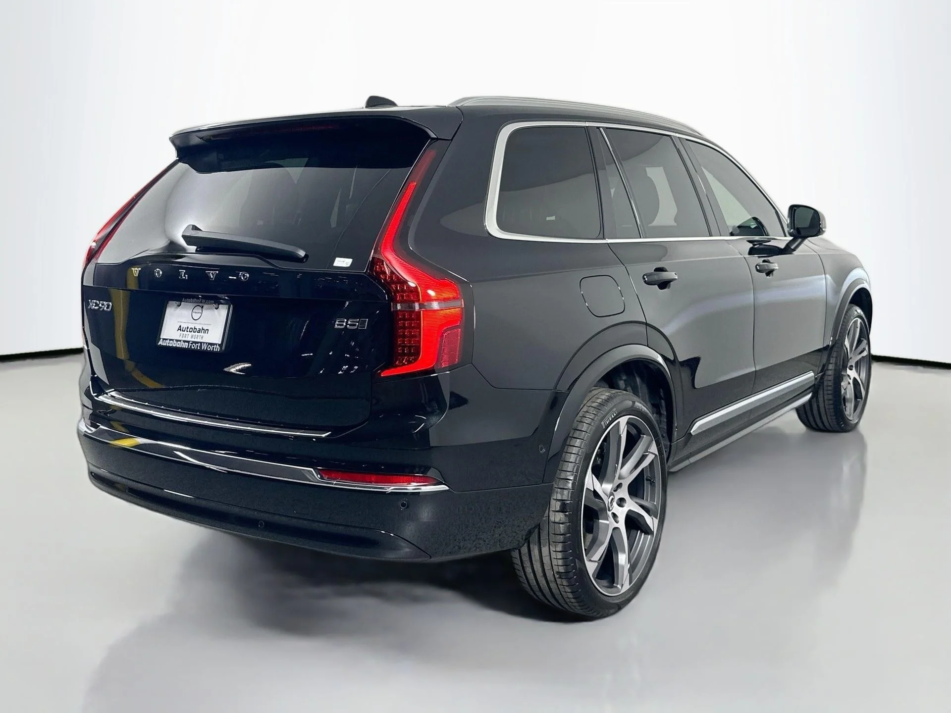 2026 Volvo XC90 Plus - Photo 5