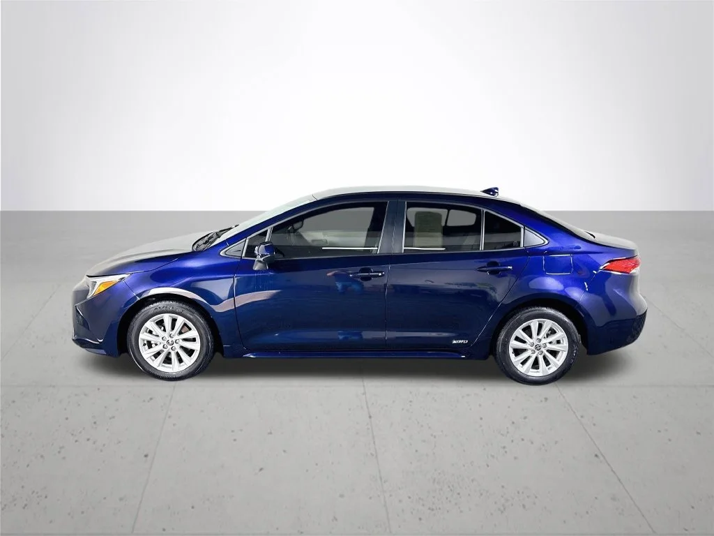Used 2026  Toyota LE image 9