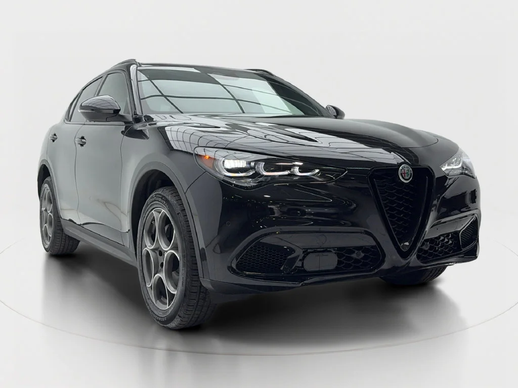 New 2026 Black Alfa Romeo Base image 3