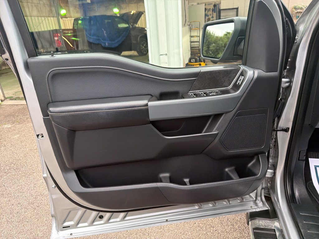 Used 2024 Silver Ford XLT image 8