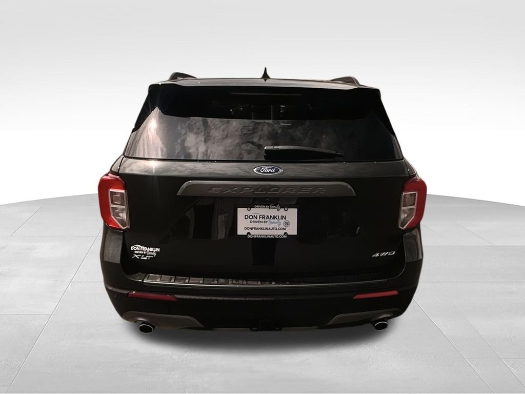 Used 2023 Green Ford XLT image 9
