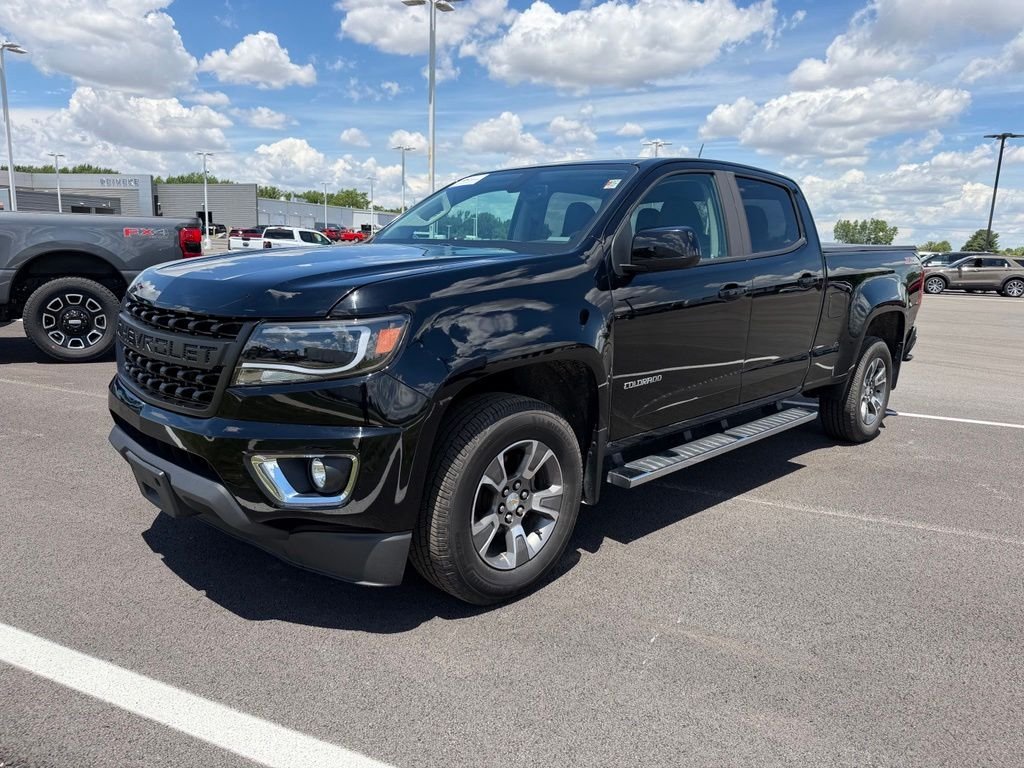 Used 2019 Black Chevrolet Z71 image 1